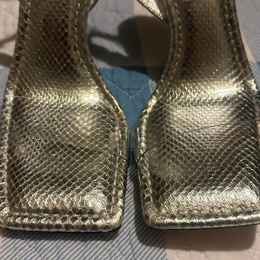 NEW Good American Open Square Toe Heels Silver Snake size 9.5